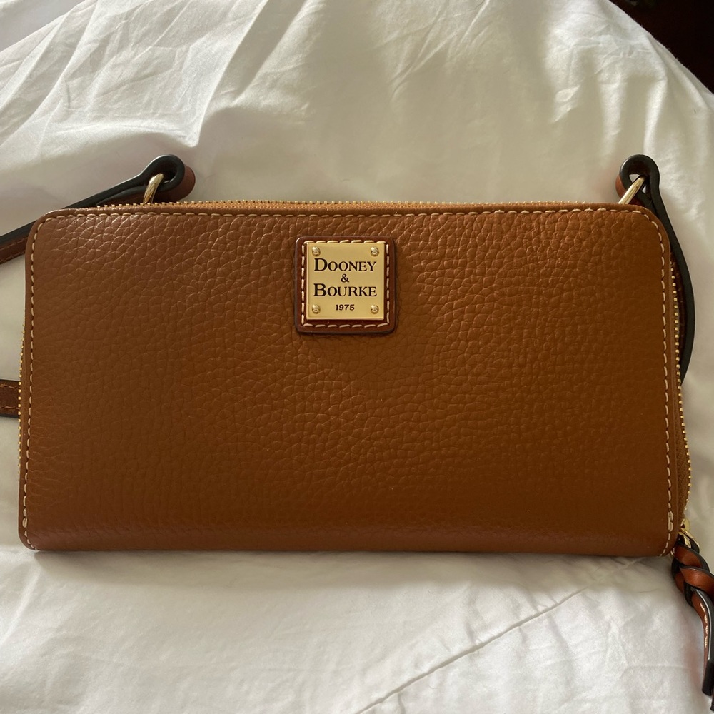 Dooney &Bourke Cross Body Wallet